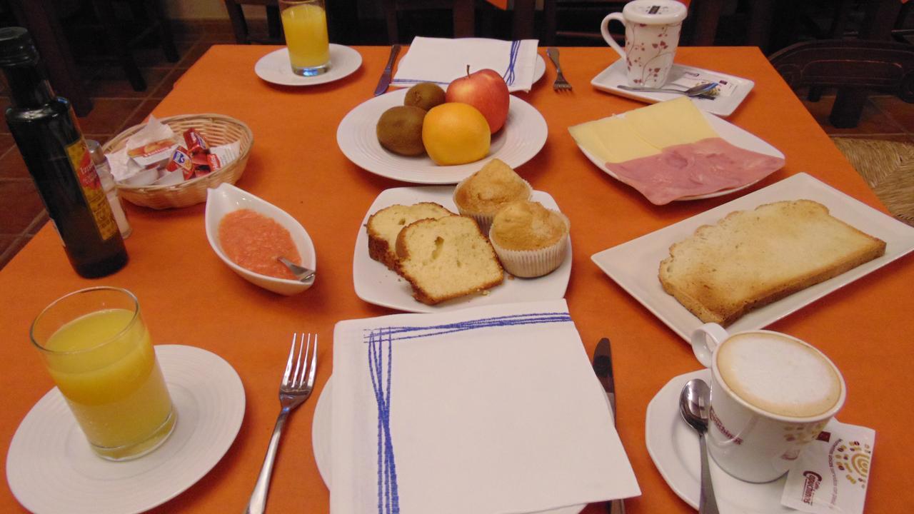 Hotel Rural Valle Del Turrilla - Cazorlatur Hinojares Bagian luar foto